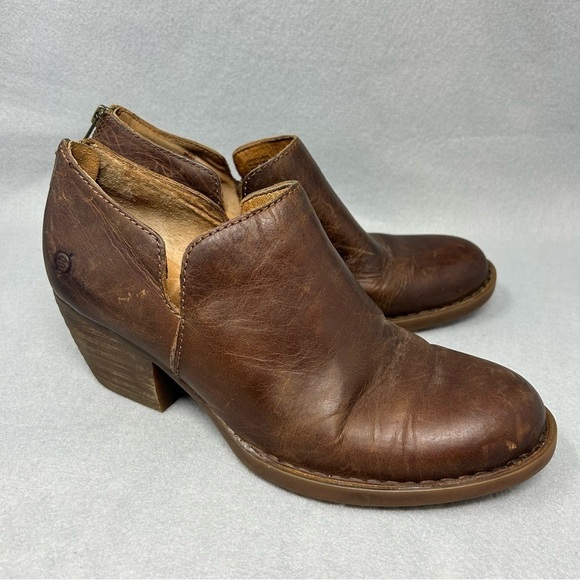 BORN Boots Womens 9.5 M Ankle Booties Brown Leather Block Heels F14206 - Picture 2 of 13